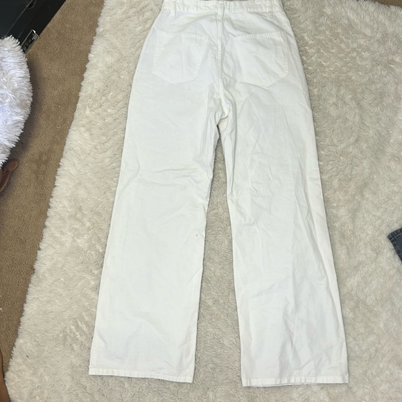 Cotton on white pants! - Picture 4 of 4